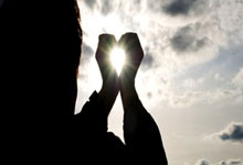 克罗斯现场看勇士vs独行侠&伊戈达拉球衣退役仪式，赛后合影库里.